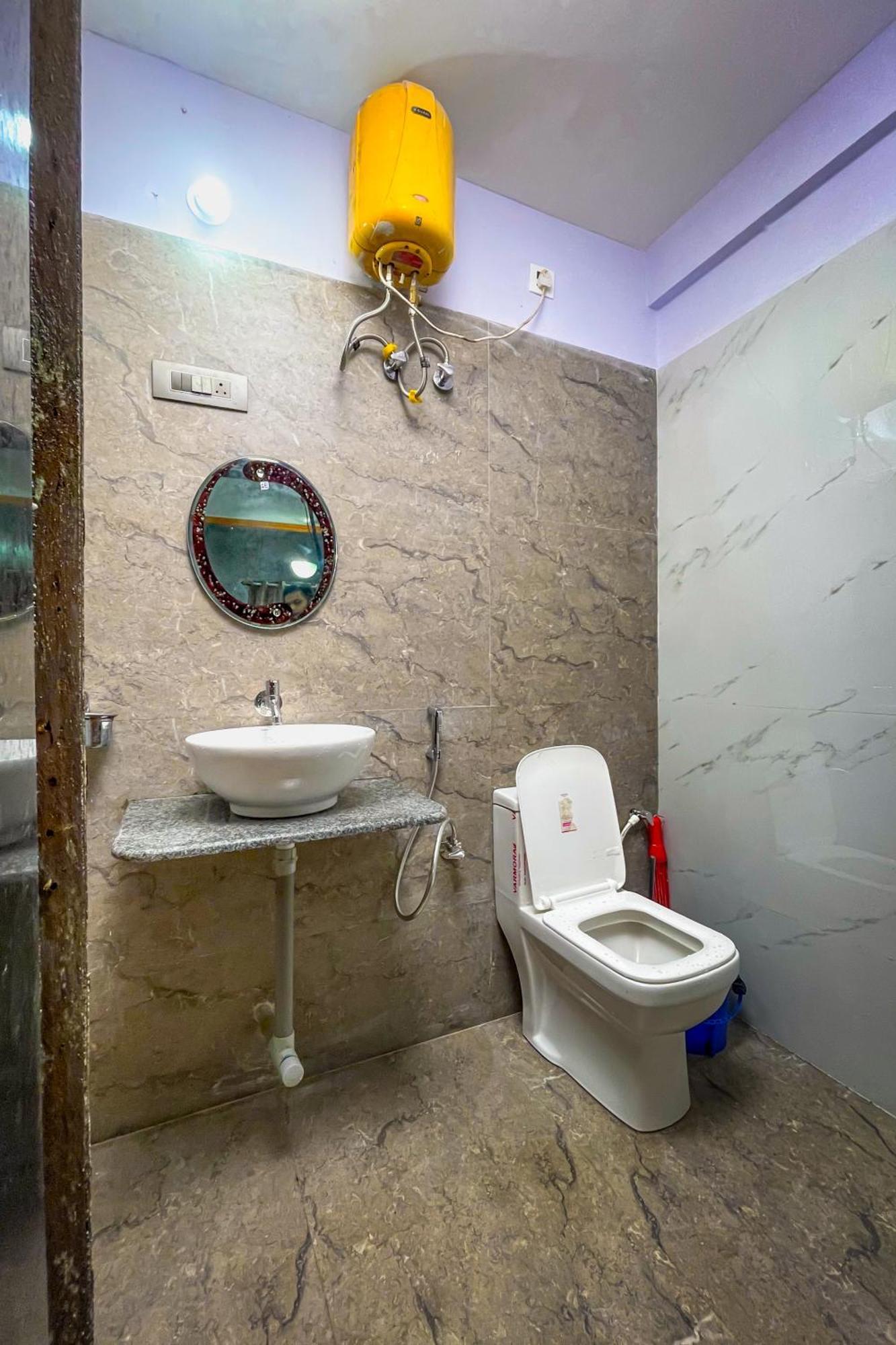 Bbn Serviced Apartment Calangute Bilik gambar