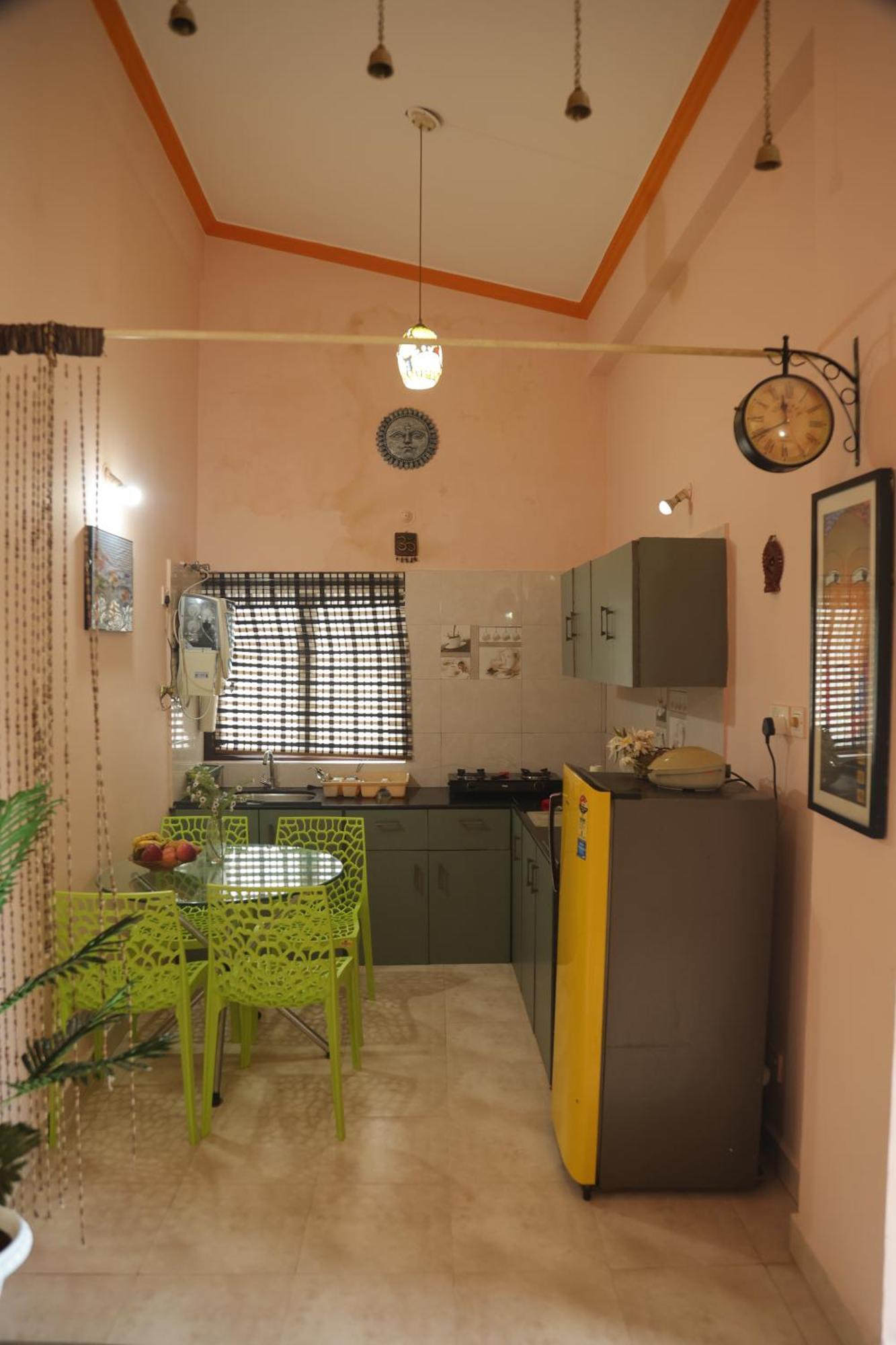 Bbn Serviced Apartment Calangute Bilik gambar